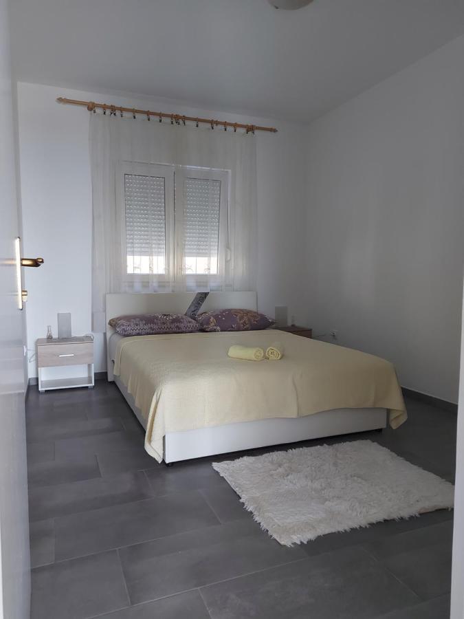 Apartmani Mare Novi Vinodolski Kültér fotó